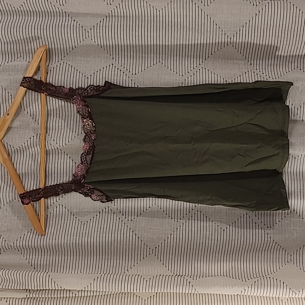 Tezenis, very soft olive green camisole tank with lace straps, XS